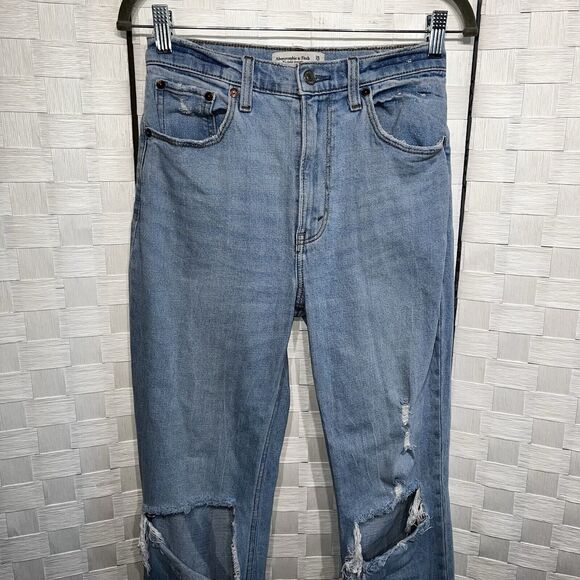 Abercrombie & Fitch Womens The Ankle Straight Ultra High Rise Jeans Size 26 2R - Picture 2 of 9